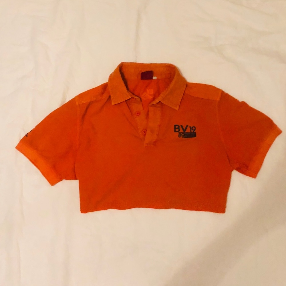 Cropped crew neck